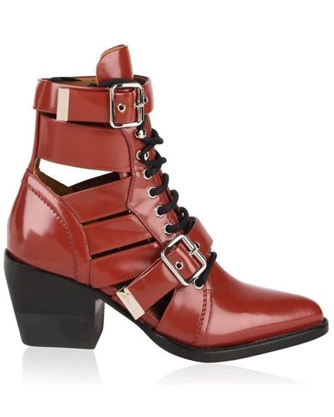 chloe rylee boots cutout.